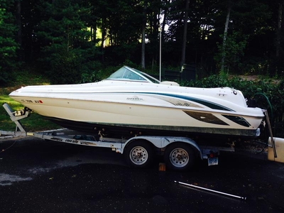 1999 Sea Ray 210 powerboat for sale in Connecticut