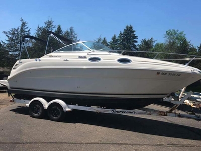 2004 searay 240 sundancer powerboat for sale in Wisconsin