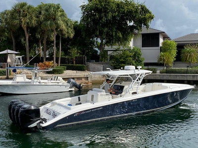2007 midnight express 39 cuddy powerboat for sale in Florida