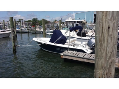 2013 Sea Hunt powerboat for sale in New Jersey