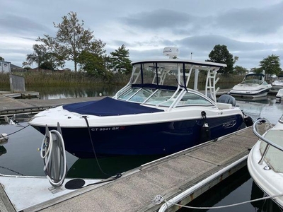 2020 Robalo R247 Dual Console | 24ft