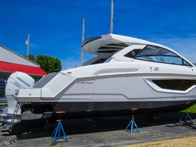 2021 Cruisers Yachts 42 GLS | 42ft