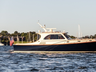 Rhode Island, HINCKLEY, Motor Yacht