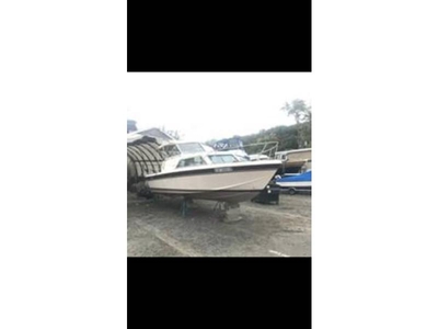 1982 Chris Craft Crusader 251 powerboat for sale in New York