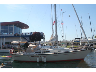 1984 Mirage 33 sloop sailboat for sale in New York