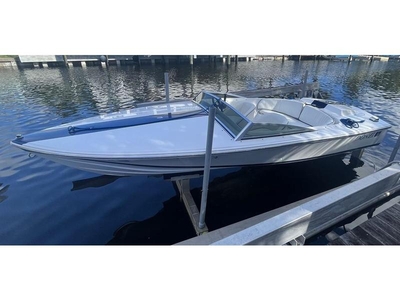 1996 Donzi 18 Classic powerboat for sale in Florida