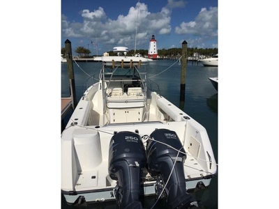 1999 Boston Whaler 280 Outrage powerboat for sale in Florida