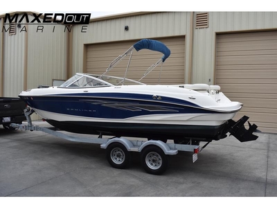 2009 Bayliner 225 Bow Rider powerboat for sale in Arizona