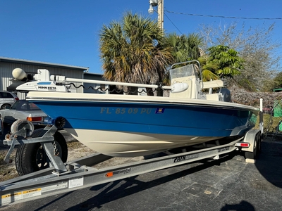 2014 Pathfinder 2200 TRS | 22ft