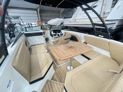 2023 Sea Ray 230 SPX to sell