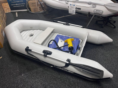 Used Mercury 270 Dinghy inflatable boat in excellent (AS NEW) condition