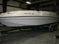 Chaparral Sunesta 232 Deck Boat....excellent Condition