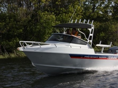 Outboard day cruiser - 580 Pro - AMF Boat Company - open / sport / dive