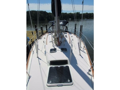 1995 Sabre 425 sailboat for sale in Virginia