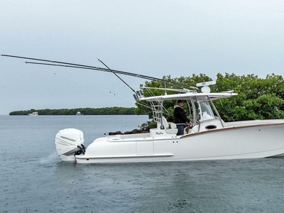2019 Mag Bay 33 Center Console Miss Amy | 33ft