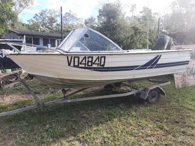 4mtr Savage Kestrel 400 Boat with Outboard & Trailer