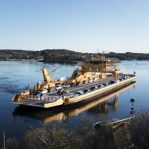 Steel car ferry - Saturnus - UKI Workboat