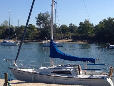 1984 C&C Yachts C&C 27 MarkV sailboat for sale in Connecticut