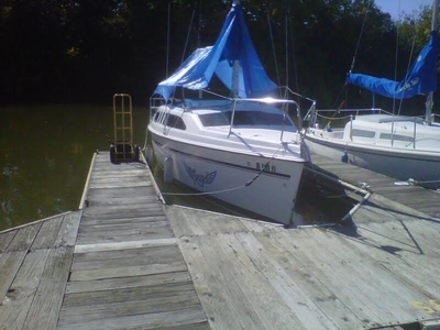 1994 Hunter 26 sailboat for sale in Ohio