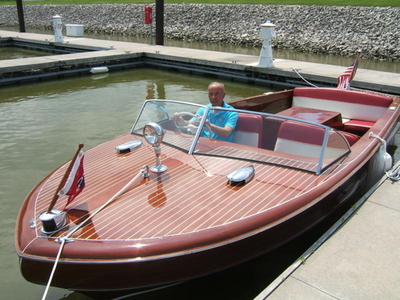 1955 Chris Craft Holiday powerboat for sale in Wisconsin