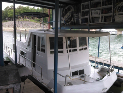 Nautaline Houseboat