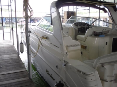 2000 Rinker Fiesta Vee 340 powerboat for sale in Missouri