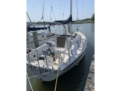 1988 Ericson 28 sailboat for sale in Maryland