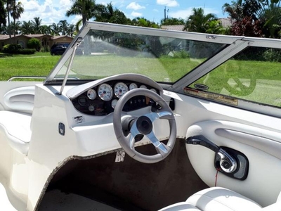 2008 Stingray 195 LR powerboat for sale in Florida