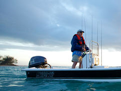 Outboard jon boat - 16 J CC - Carolina Skiff - center console / sport-fishing / 4-person max.
