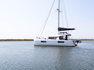 2020 Lagoon 40 Sterling | 38ft