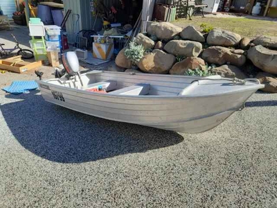 12 foot aluminium dinghy