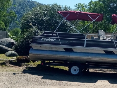 Pontoon Boats For Sale W/trailer/trolley 2 Stroke 60 Mercury Hp $10K Obo