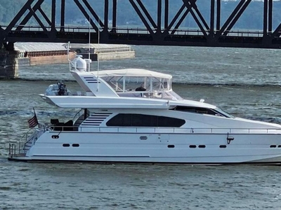 70' 2000 Horizon Motor Yacht