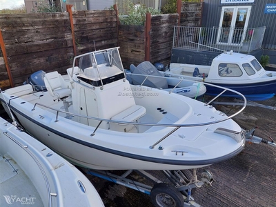 Boston Whaler 21 Outrage (2000) for sale