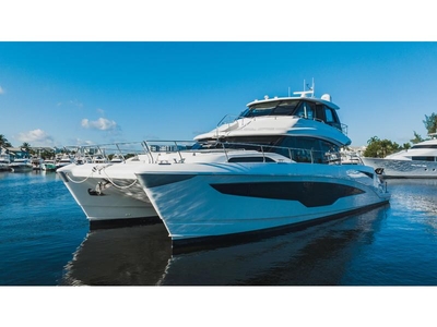 2021 Aquila 70 Luxury powerboat for sale in Florida
