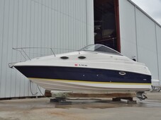 Regal 2465 Commodore Cruiser Deck Family Boat VOLVO GXi MANY Extras LOOK!