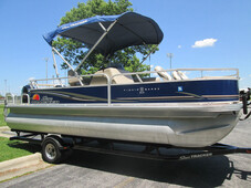 Sun Tracker Fishin Barge 22 DLX