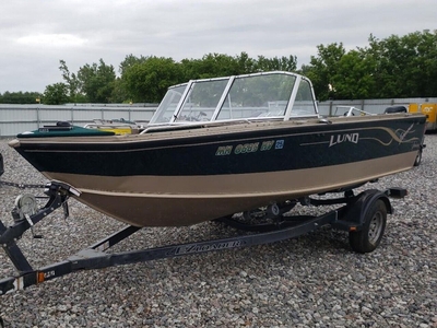 2000 Lund 1700 Fisherman Adventure Boat With Trailer - Salvage/Repair Project