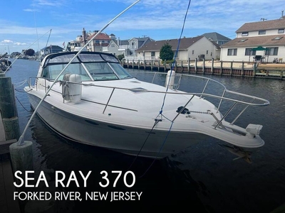 2000 Sea Ray 370 Express Cruiser in Forked River, NJ