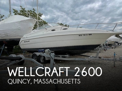 2000 Wellcraft 2600 Martinique in Quincy, MA