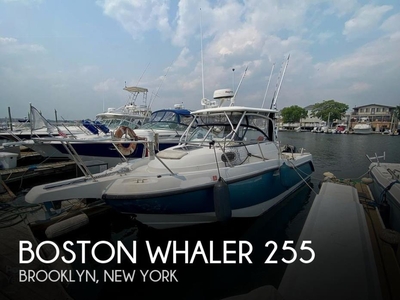 2008 Boston Whaler 255 Conquest in Brooklyn, NY