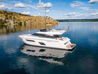 2017 Ferretti Yachts 550 | 55ft