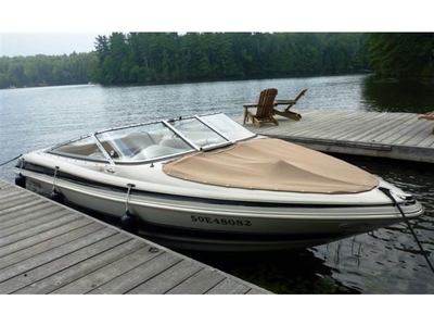 2004 Larson 190 LXI powerboat for sale in