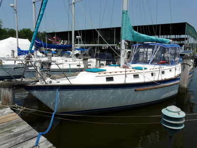 1983 Endeavour Sloop sailboat for sale in Maryland