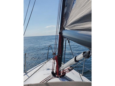 1996 Quest 30 sailboat for sale in Connecticut