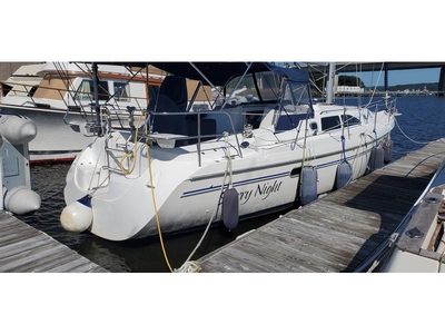 2003 Catalina 387 sailboat for sale in Connecticut