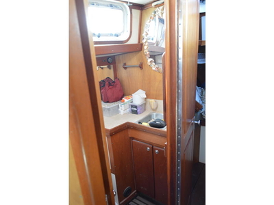 2004 Roberts Offshore 38 sailboat for sale in