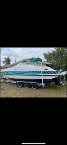 Chris Craft 28' Boat Located In Pembroke Pines, FL - Has Trailer