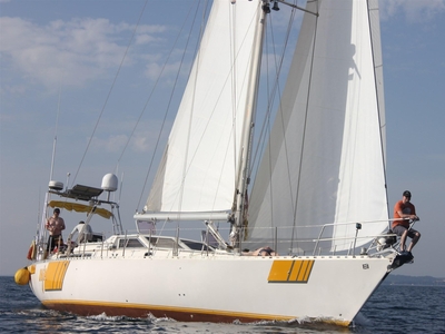 1984 Ferretti Yachts Altura 53 Decksalon | 53ft