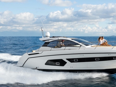 Azimut Atlantis 43 -One owner since new- Serviced and turn key